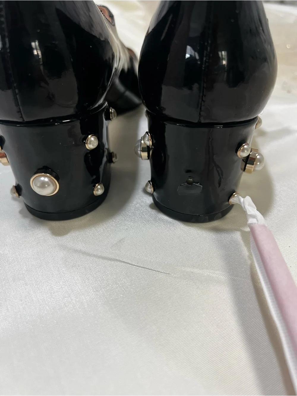 kate spade Black Patent Leather Mary Jane Heeled shoes with Pearl Studs